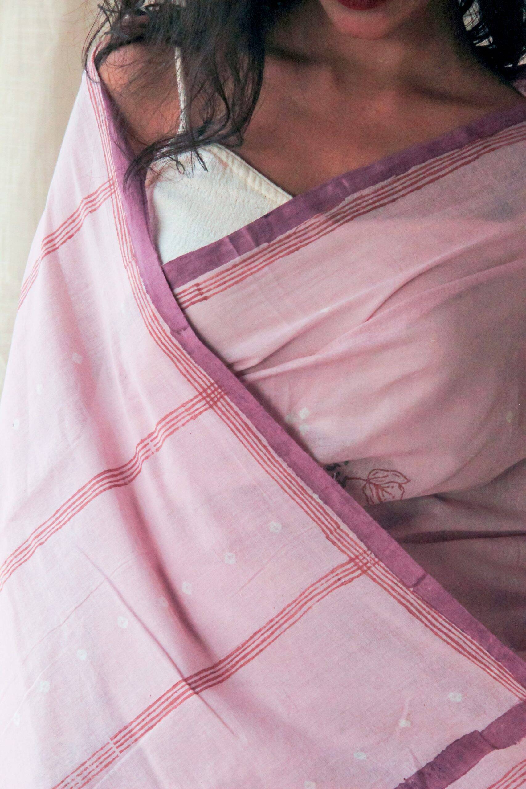 Laila Lilac Bandhej Saree - Image 3