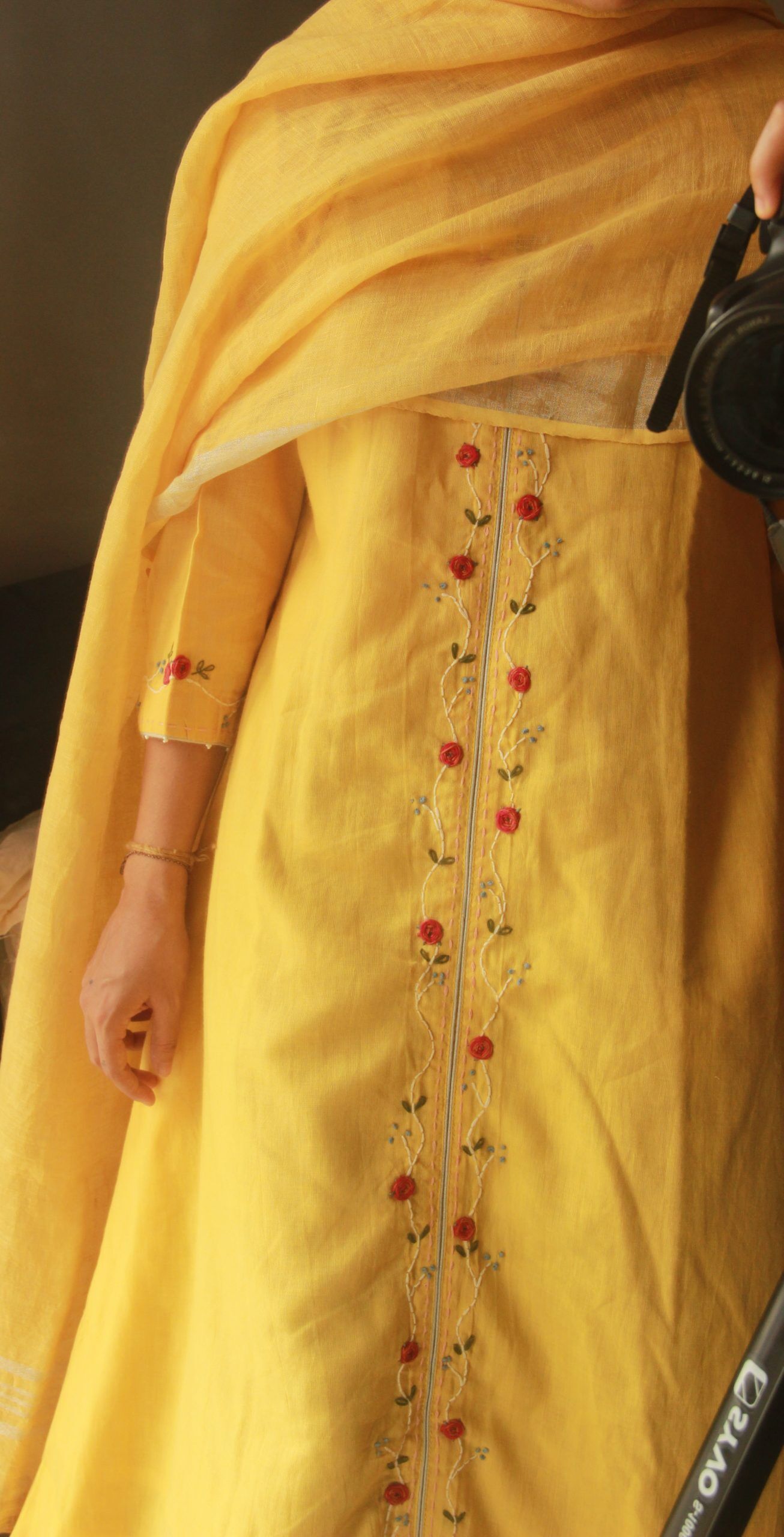 Yellow Linen Cotton Kurta Set - Image 4