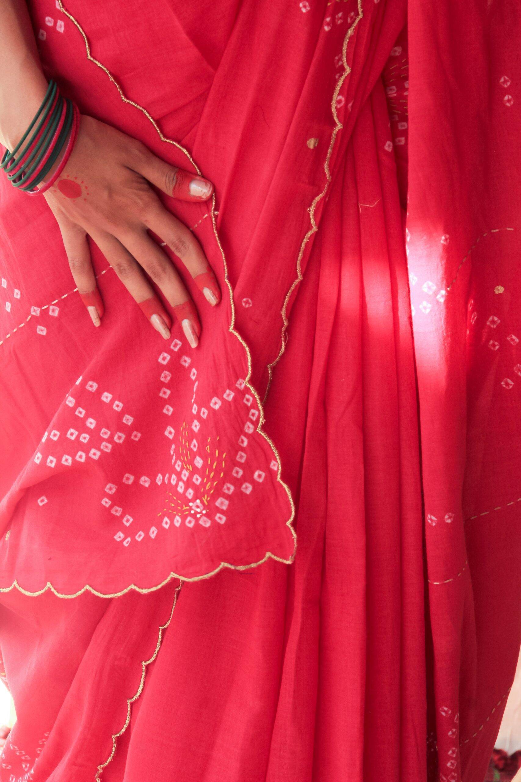 Devi Red Bandhej Saree - Image 4